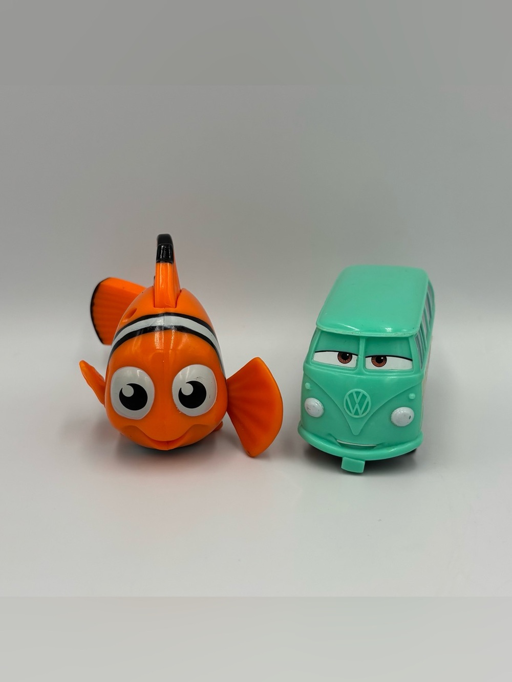 RARE Vintage Y2K Disney Finding Nemo + Cars Mcdonalds Toy Lot- Nemo & Fillmore